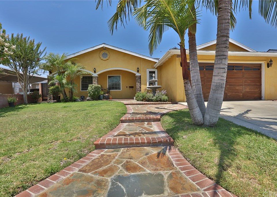 1st image of 15725 Richvale Dr