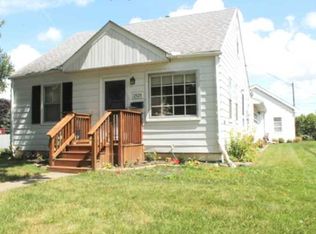 2525 Granton Pl, Oregon, OH 43616