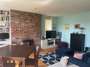 676 4th St NE APT 301, Washington, DC 20002
