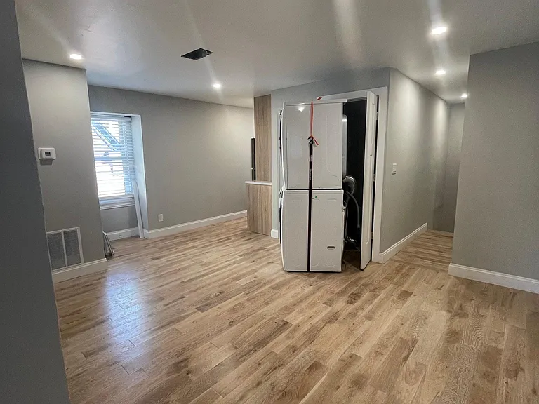 509 S 42nd St #3 — Photo 6