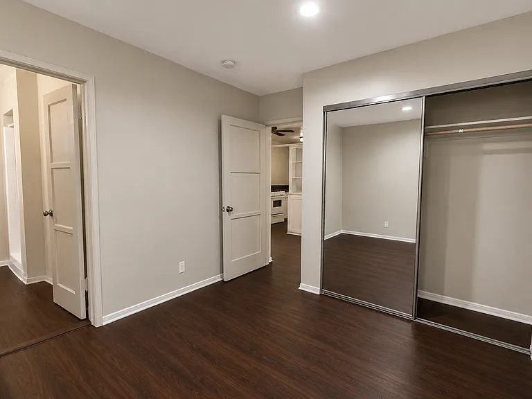 611 Levering Ave — Photo 11