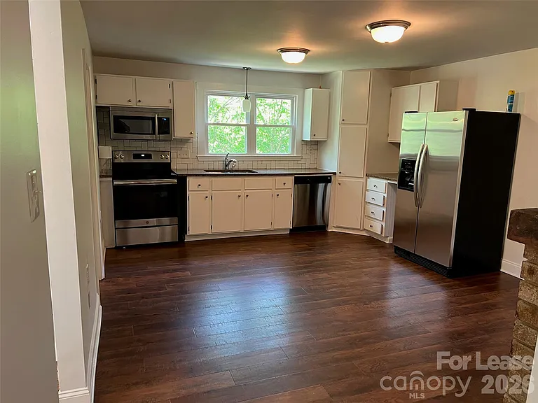 346 Nesbit Ave — Photo 3