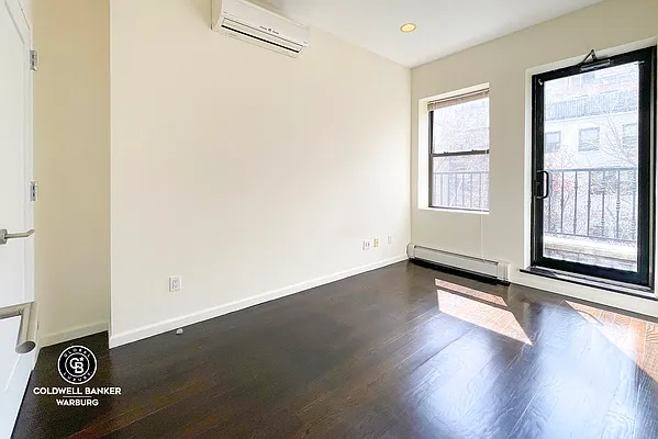 Rented by Warburg | media 3