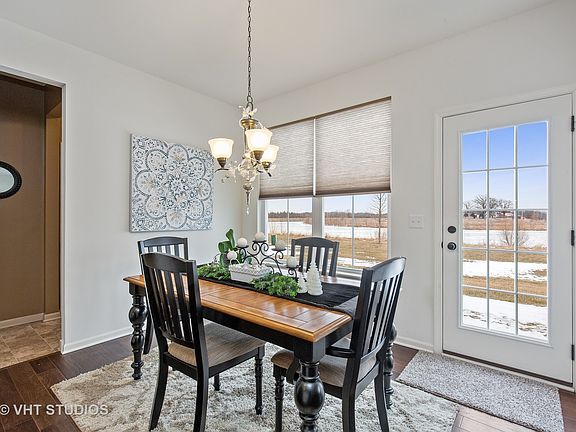 5th image of 1477 Fairfield Dr