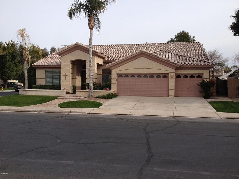 1st image of 3511 S Meadows Dr