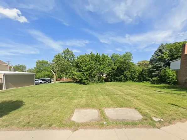 1827 Chicago Rd, Chicago Heights, IL 60411