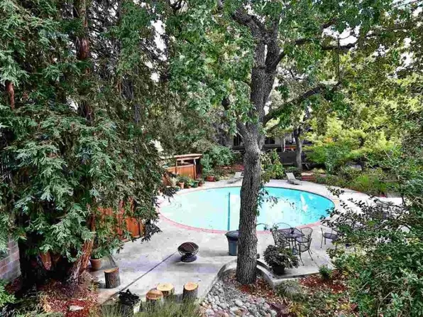 1470 Creekside Dr APT 11, Walnut Creek, CA 94596