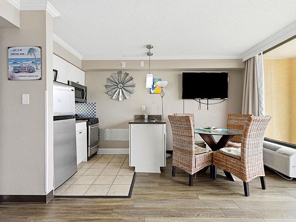 3rd image of 6900 N Ocean Blvd. #1010