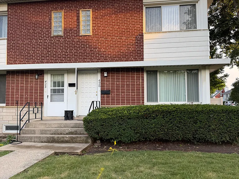 426 E Vallette St — Photo 1