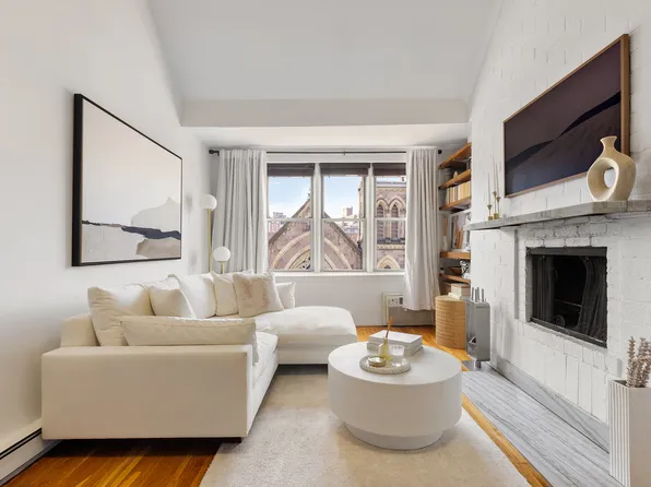 331 West 14th Street image 1 of 6