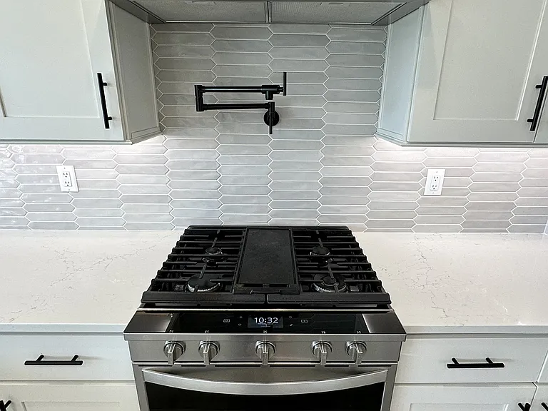 2285 Estate Ave — Photo 10