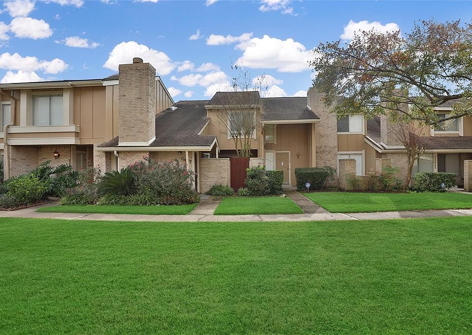 1st image of 11607 Lakeside Park Dr #93