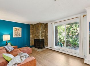 354 S 2nd Ave NE #404, Calgary, AB T2E 0E4