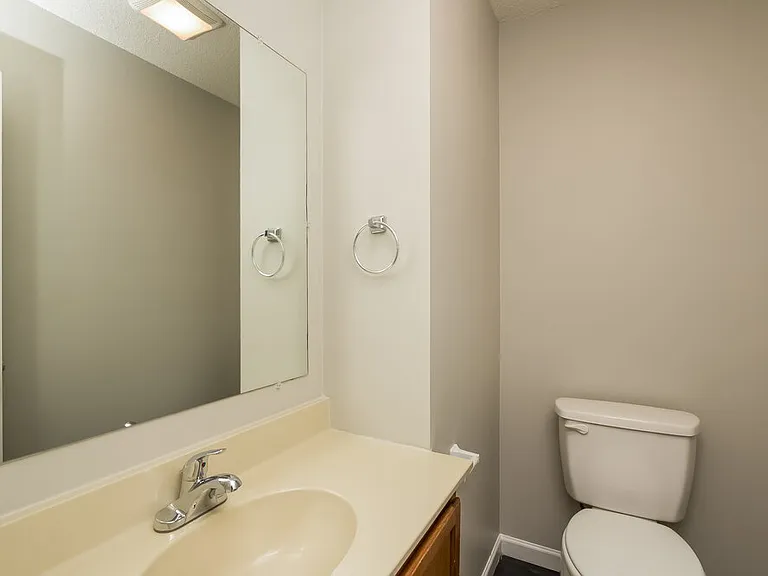 802 Moonlit Ln NW — Photo 15