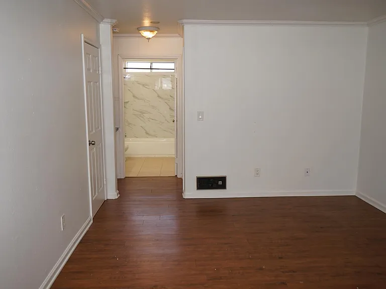 9528 Carroll Canyon Rd #126 — Photo 8