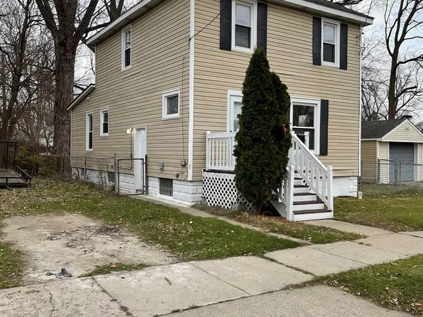 92 Augusta Ave, Pontiac, MI 48341