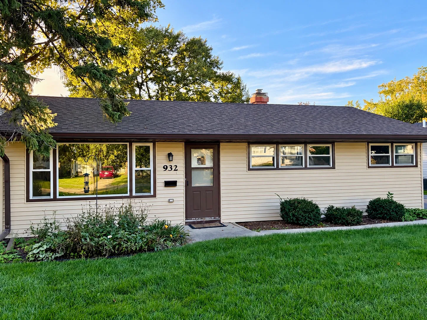 5 bed, 1950 sqft, $3,750 — Photo 1