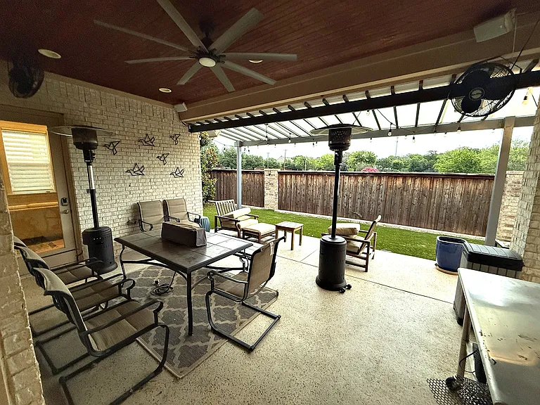 1136 Tealwood Ct — Photo 5