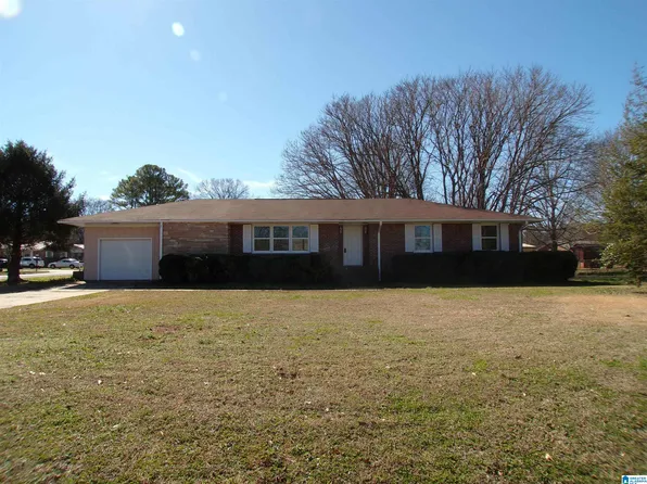 316 Lenlock Dr, Anniston, AL 36206