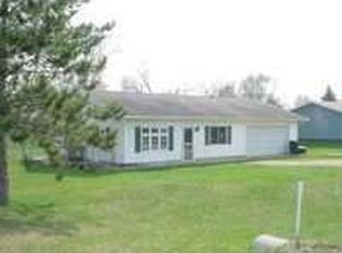 N6187 Hillcrest Rd, Pardeeville, WI 53954