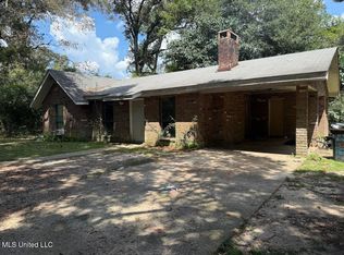 94 X L Smith Rd, Lumberton, MS 39455