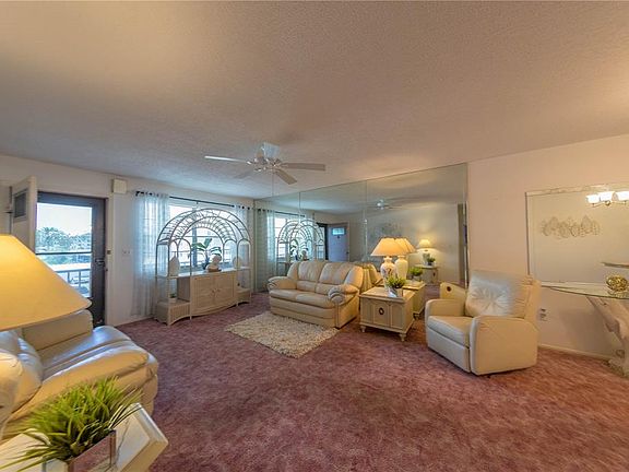 3rd image of 7951 58th Ave N Unit 202