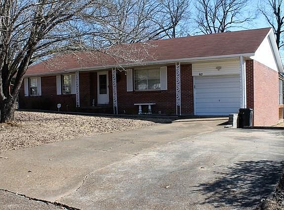 2nd image of 601 Mounds Pleasant Cir