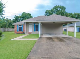109 Cheveries Cir, Lafayette, LA 70508