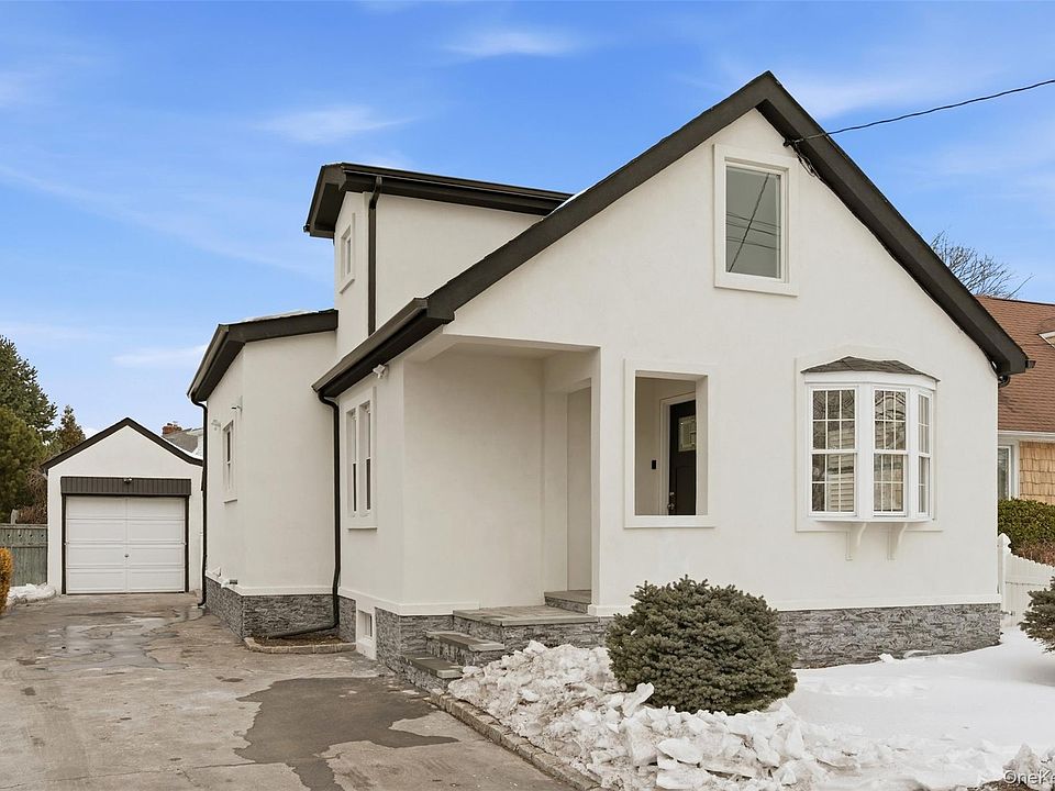 1st image of 106 Alice Avenue