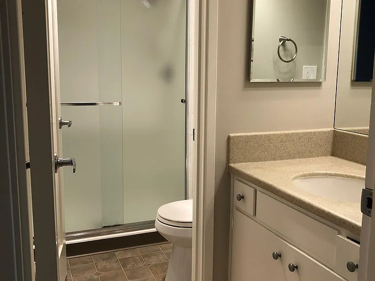 Unit 2 - 2x1 Bathroom