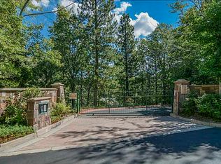 27443 N Bay Rd, Lake Arrowhead, CA 92352