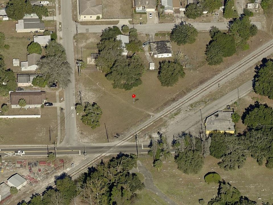 2nd image of 4401 N 42nd St