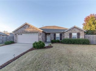4311 W Langmead Dr, Rogers, AR 72758