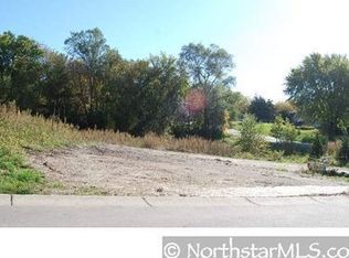 16410 Hilltop Rd, Eden Prairie, MN 55347