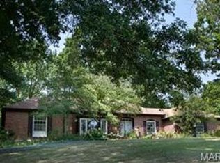 40 Brook Mill Ln, Chesterfield, MO