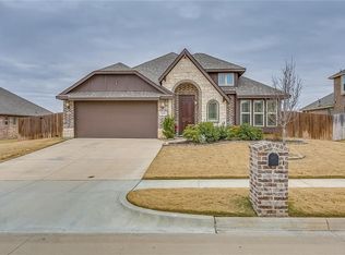 5606 Iceberg Ct, Midlothian, TX 76065