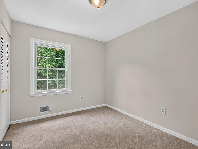 8006 Lady Lewis Ct — Photo 18
