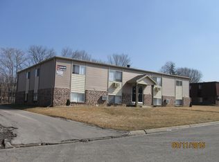 604 Hillview Dr APT 1, Normal, IL 61761