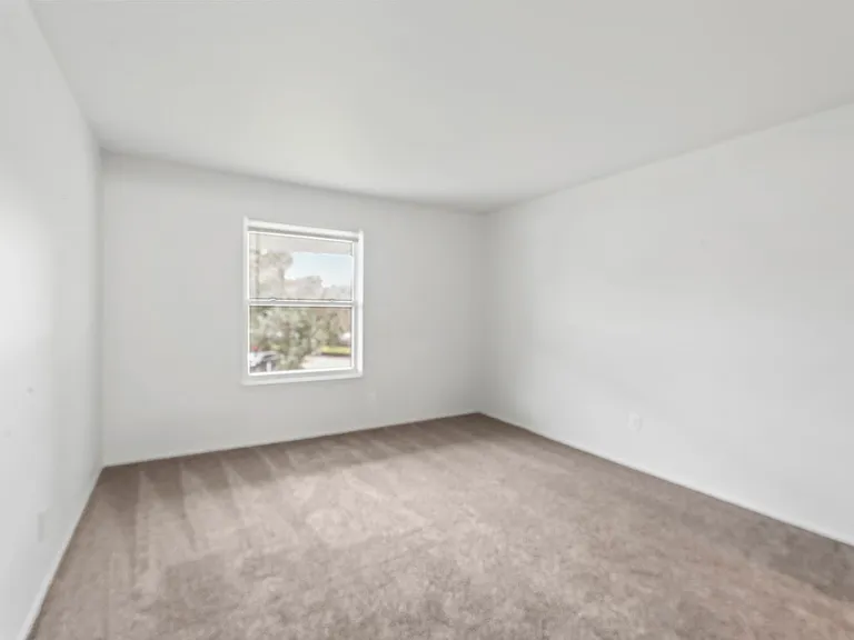 Apple Creek 1 BR 1 Ba