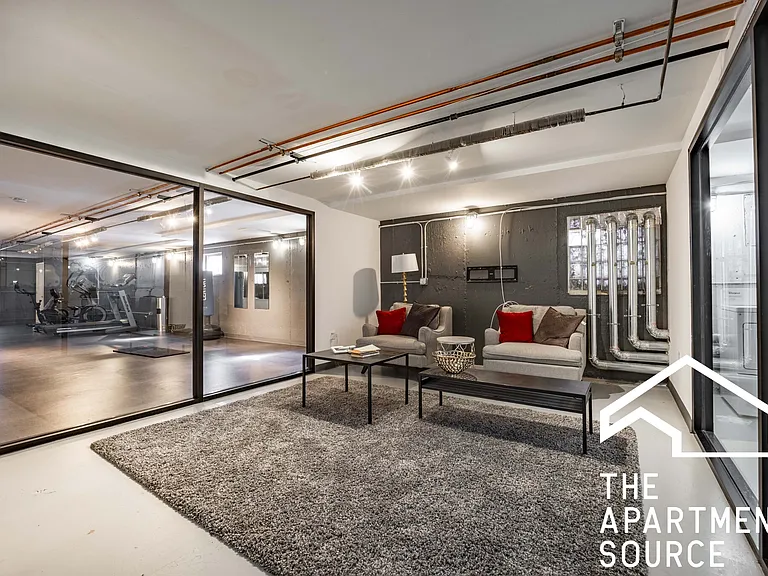 7621 N Sheridan Rd #1K — Photo 17