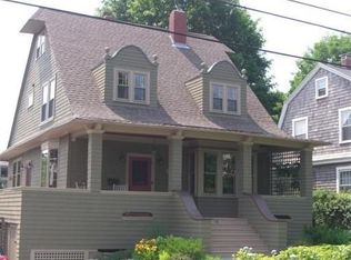 16 Beach Rd, Gloucester, MA 01930