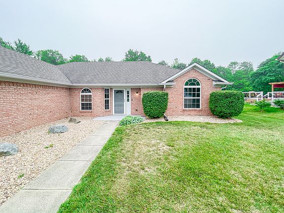 5th image of 10041 Ironway Dr