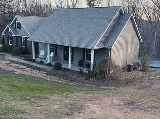 1390 Farrow Hill Rd, Davisville, WV 26142