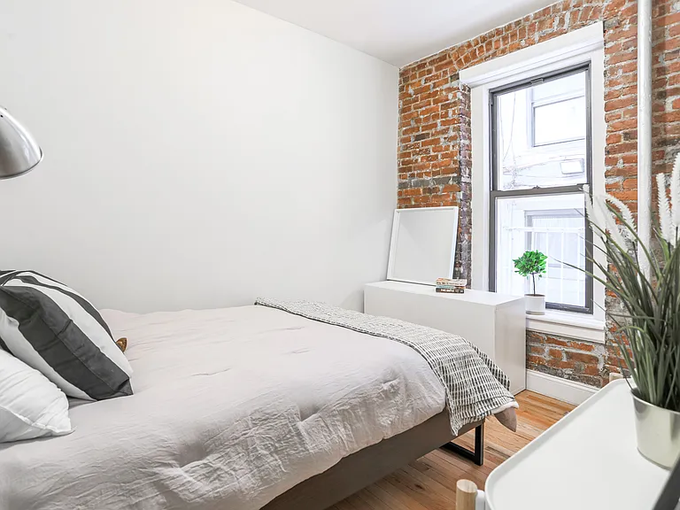 127 E 102nd St #1 — Photo 10