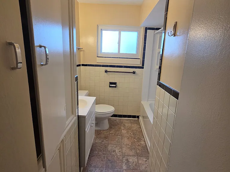 11 Shorewood Dr — Photo 11