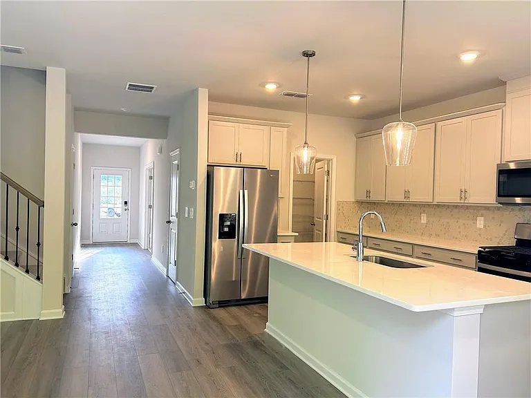 7811 Richmond Trl — Photo 6