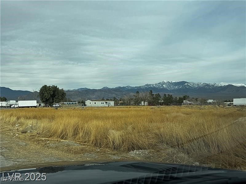 2nd image of 4531 Pawnee Pl