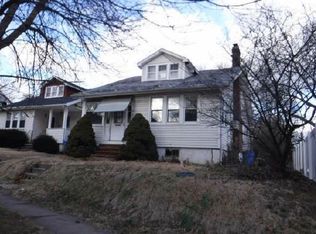 233 Woodland Ave, Rutherford, NJ 07070