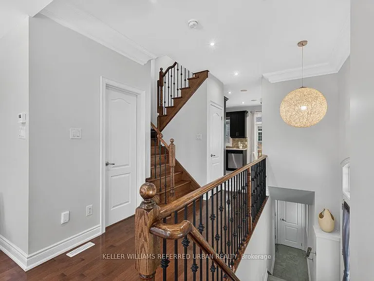 233 Finch Ave E — Photo 7