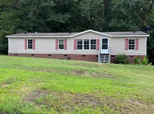125 Bow Knot Ln, Gray Court, SC 29645